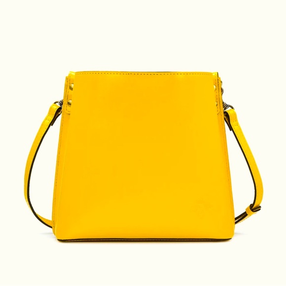 Patricia Nash Bags Patricia Nash Ledra Bucket Crossbody Nwt And